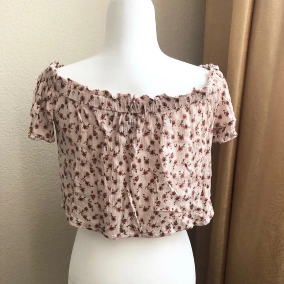 Forever 21 Tops - Forever 21 Off-shoulder Floral Top Size M